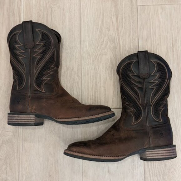 Ariat Hybrid VentTEK Western Boot Men's Sz 9.5 Distressed Tan 10031454 Square - Picture 2 of 16